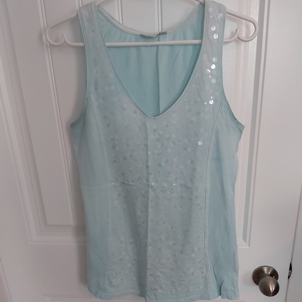 Really pretty tank!!